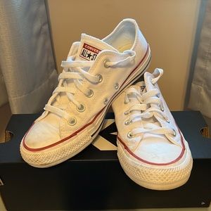Low top Converse